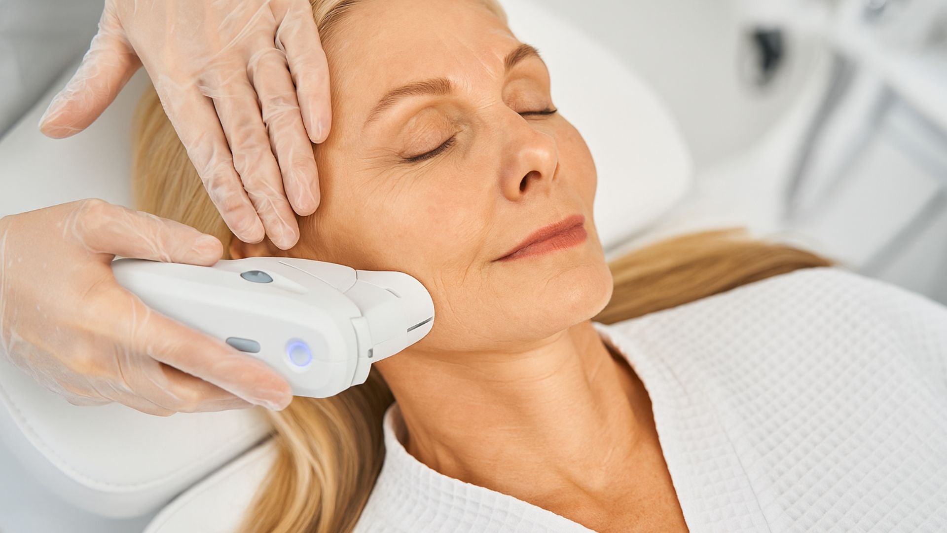 Laser Treatment vs DermXell